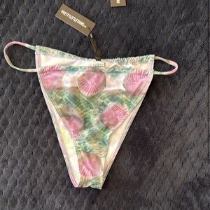 PrettyLittleThing Pastel Seashell Bikini Bottom Women’s Size 10 NWT